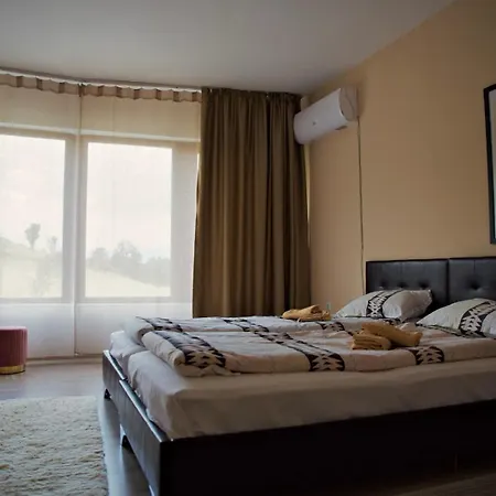 вихрен-стаи и за гости Apartment Sandanski
