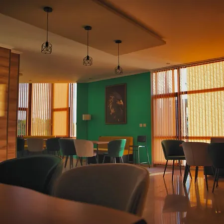 вихрен-стаи и за гости アパート