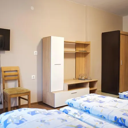 вихрен-стаи и за гости * Sandanski