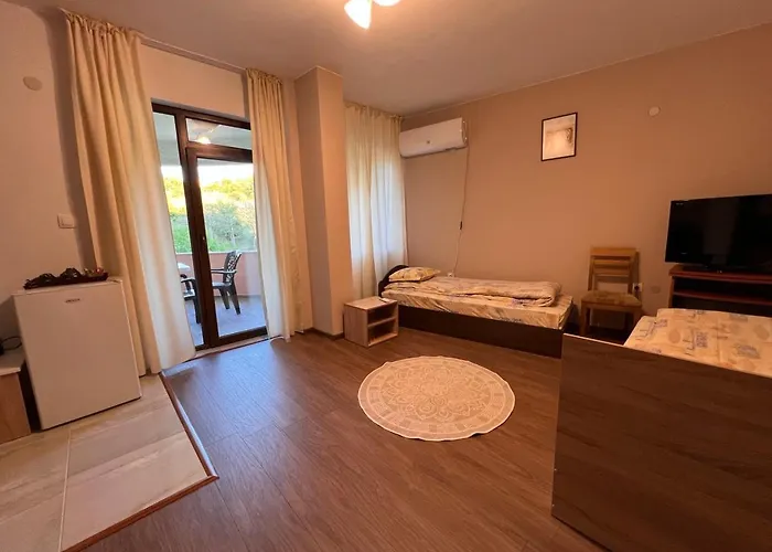 вихрен-стаи и за гости * Sandanski